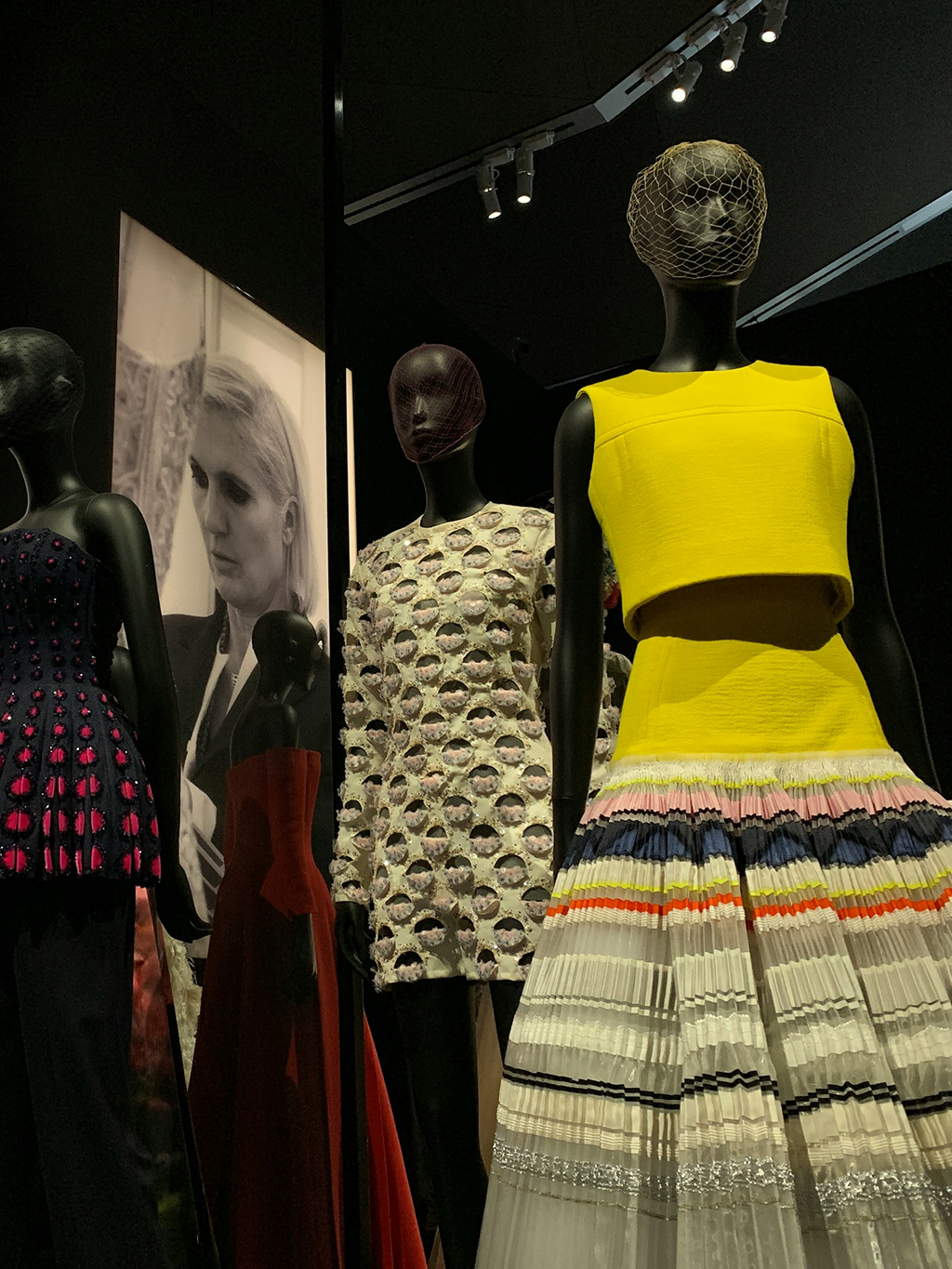 Storia della moda e del costume.jpg